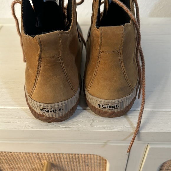 Sorel duck boots - Picture 3 of 6
